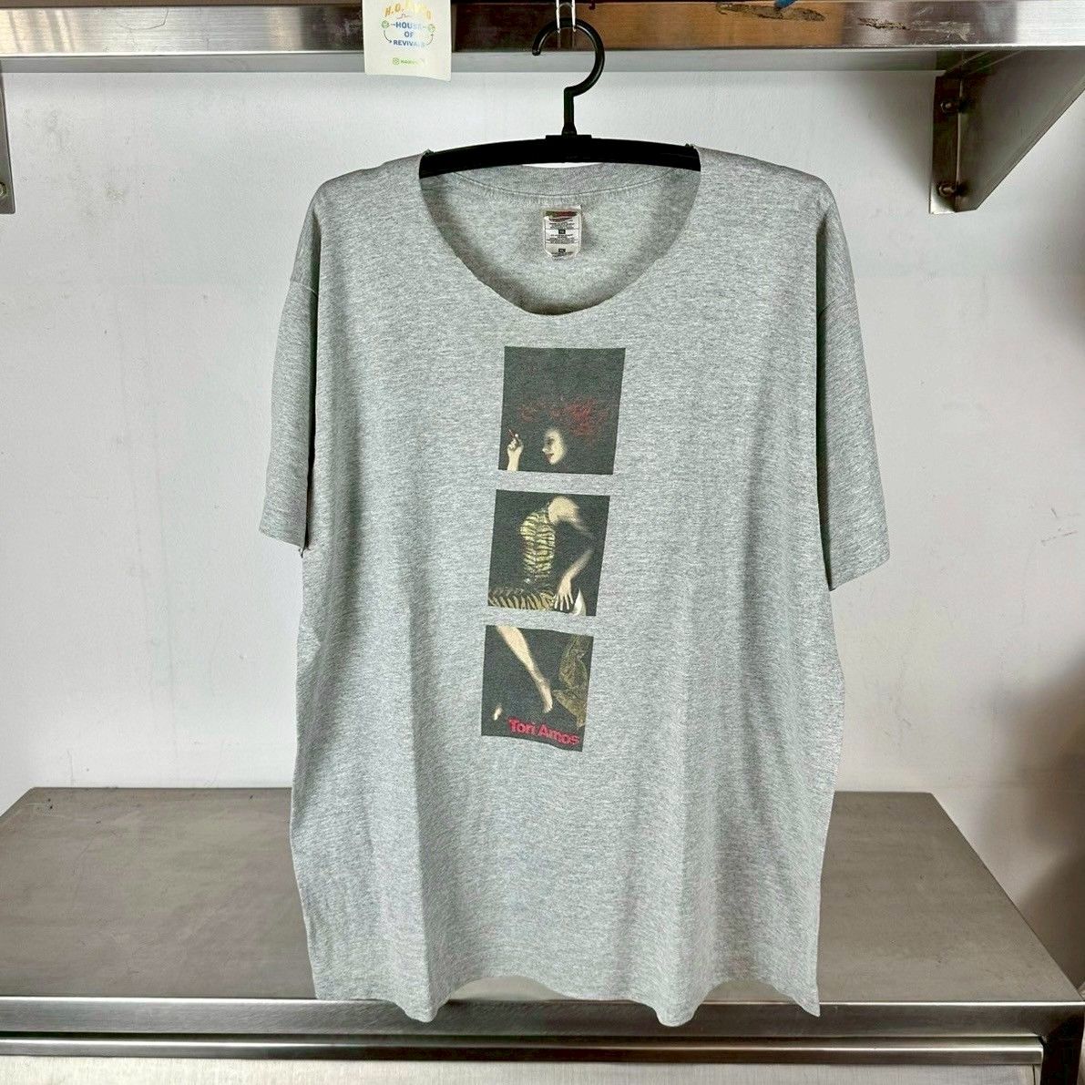 Vintage 1998 Tori Amos Plugged Singer Cut Collar single stitch T-shirt