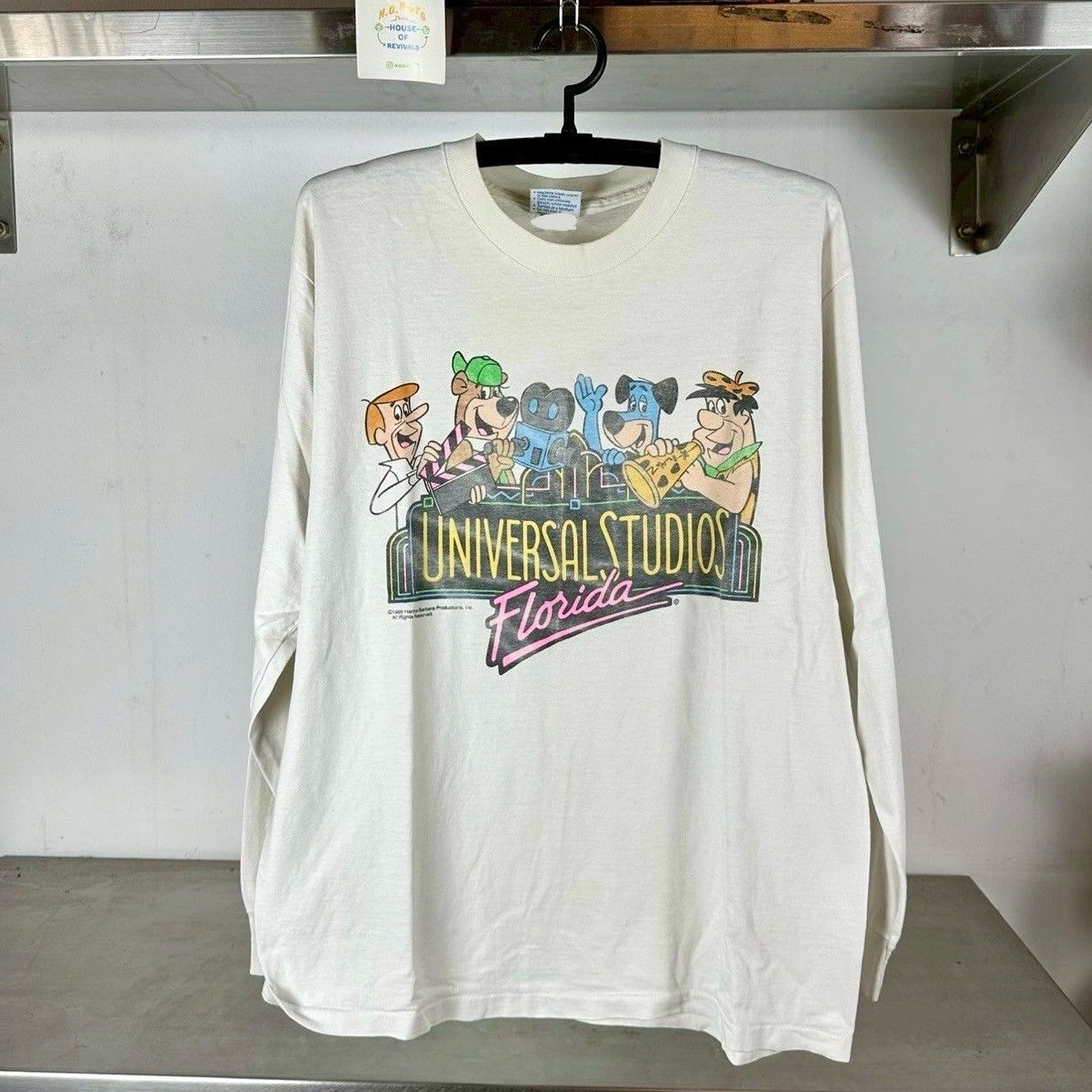 Vintage 1995 Universal Studios Hanna Barbera Cartoon Long Sleeves T-shirt