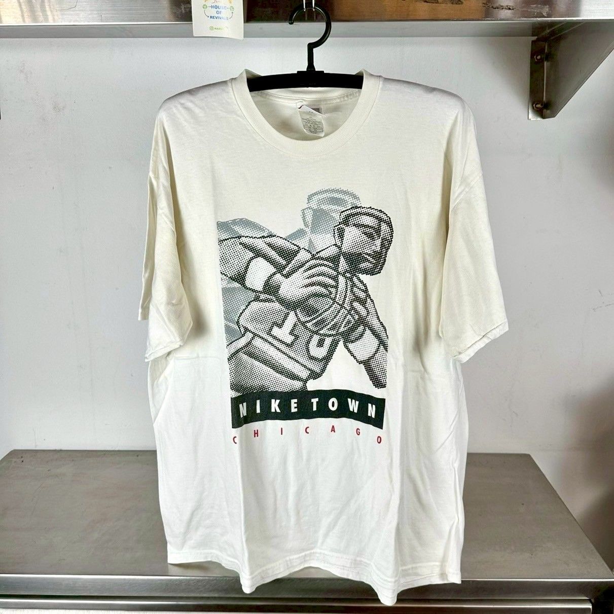 ​Vintage 90s Niketown Chicago Basketball Promo T-shirt