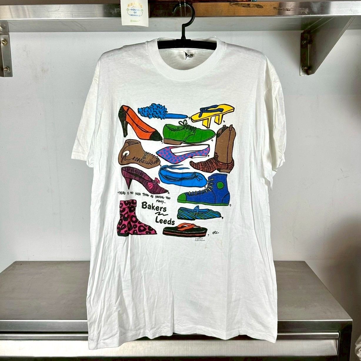 ​Vintage 90s Shoes Fashion Artwork single stitch T-shirt