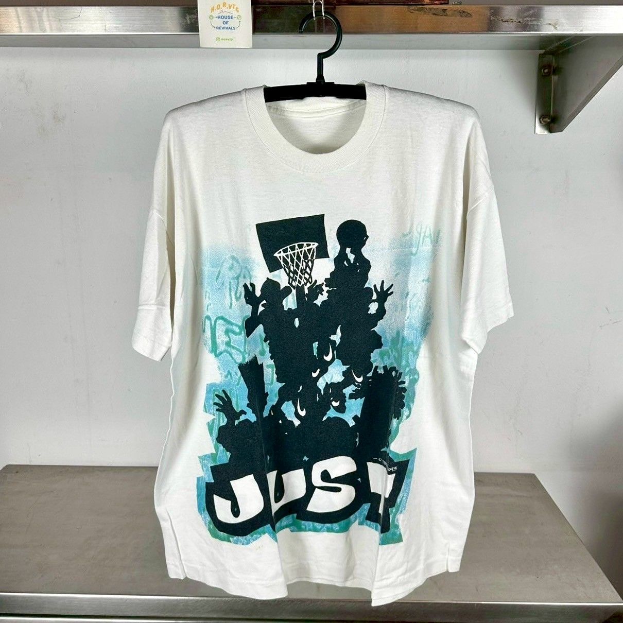 ​Vintage 90s Nike Just Do It Basketball C. Traze Artwork XL single stitch T-shirt