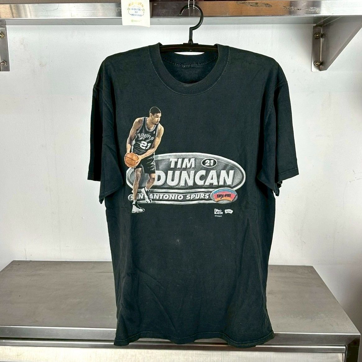 ​Vintage Tim Duncan San Antonio Spurs NBA Pro Player XL T-shirt
