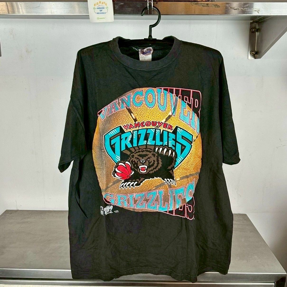 Vintage 1994 Vancouver Grizzlies Basketball NBA XL T-shirt