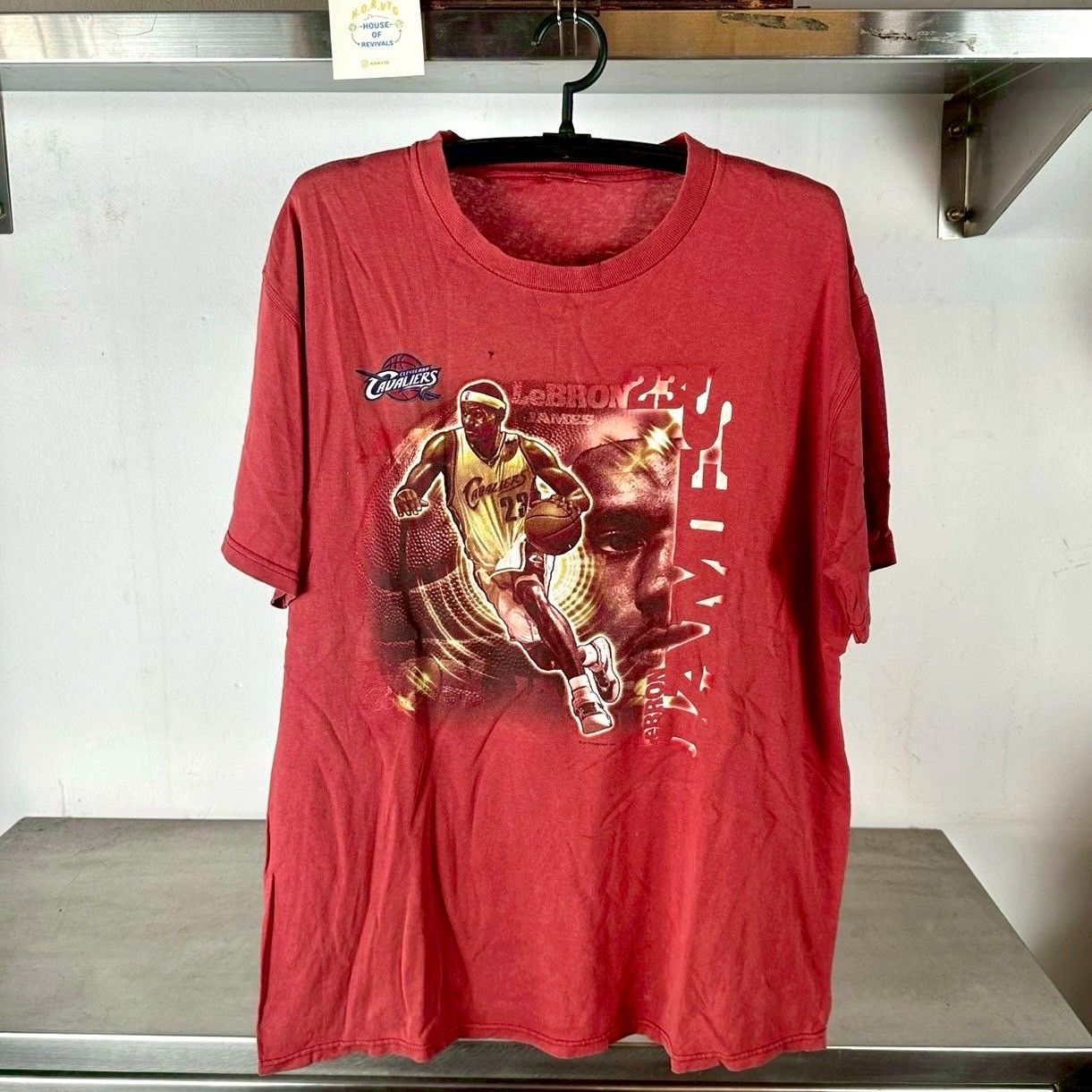 ​Vintage 2000s Lebron James Cleveland Cavaliers NBA T-shirt