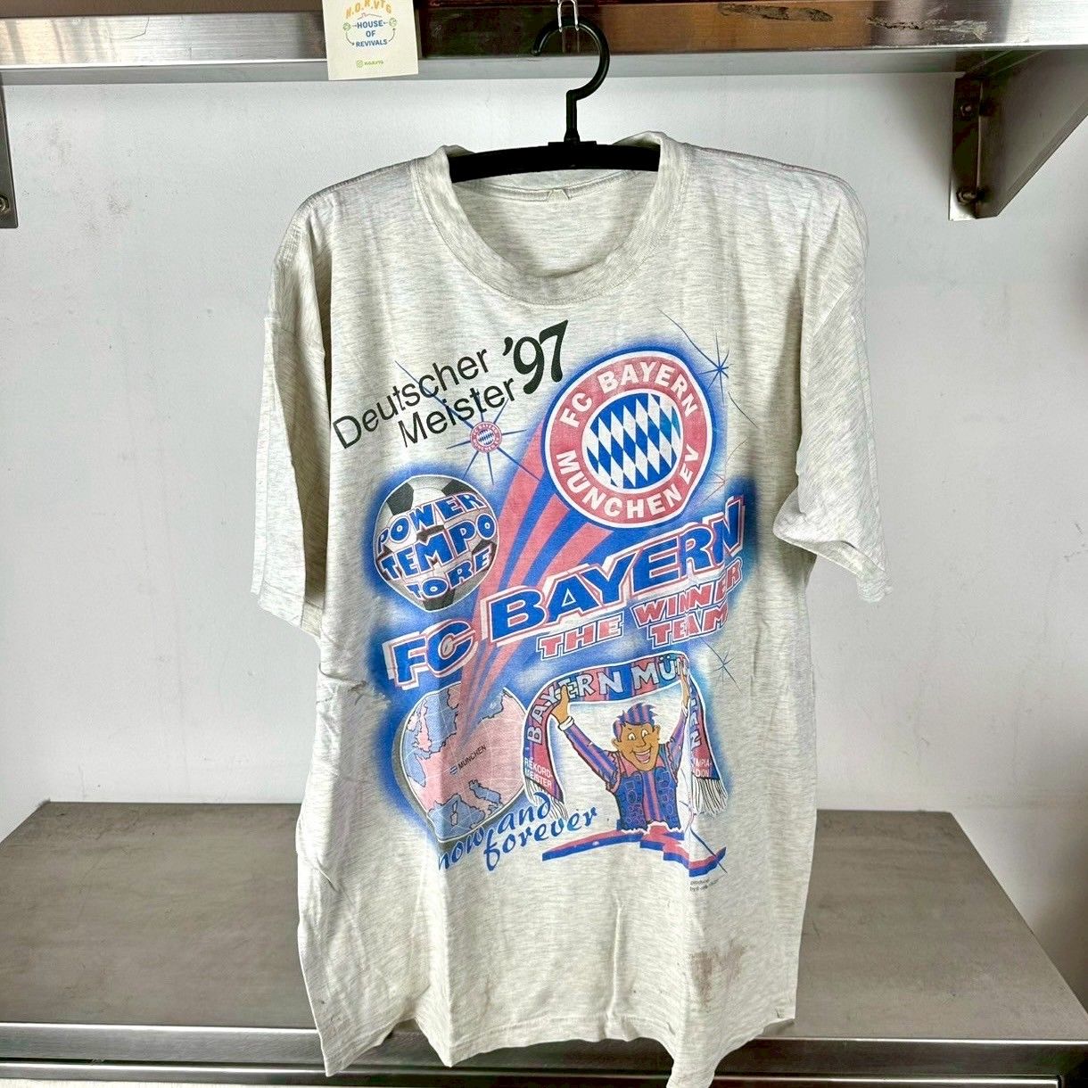 ​Vintage 1997 Bayern Munich Deutscher Meister German Soccer XL T-shirt