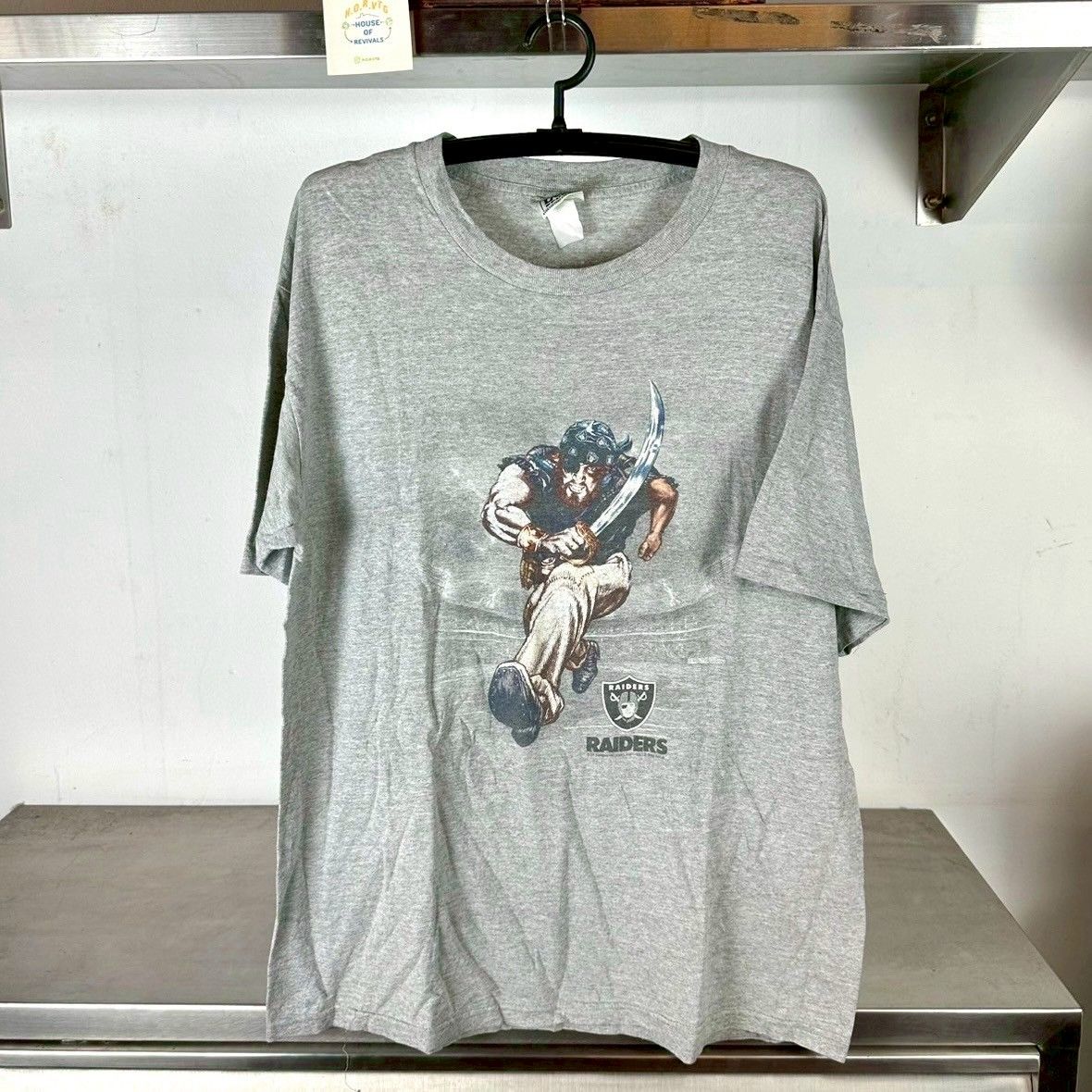 Vintage 2001 Oakland Raiders Mascot NFL XL T-shirt