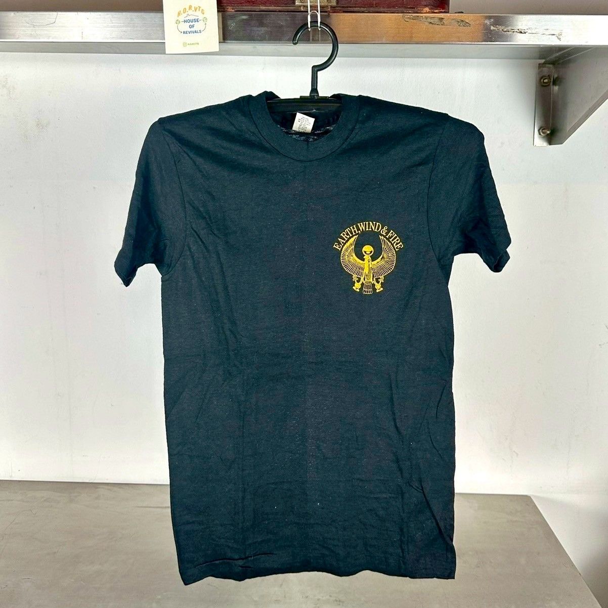 ​Vintage 1979 Earth, Wind &amp; Fire Tour of the World Band single stitch T-shirt