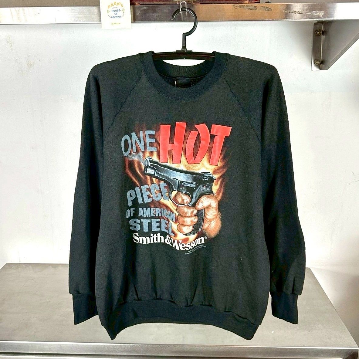 Vintage 1992 3D Emblem Smith &amp; Wesson Pistol Sweatshirt Large