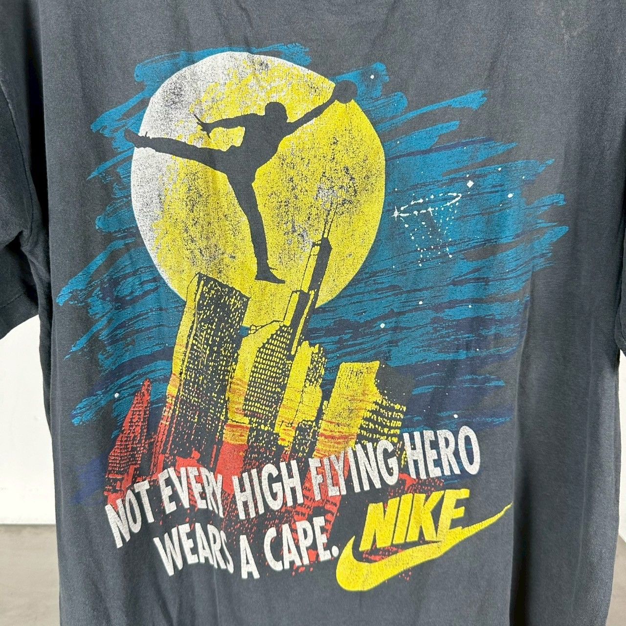 ​Vintage Nike 90s Jordan Not Every High Flying Hero Wear A Cape Promo XL Single Stitch T-Shirt