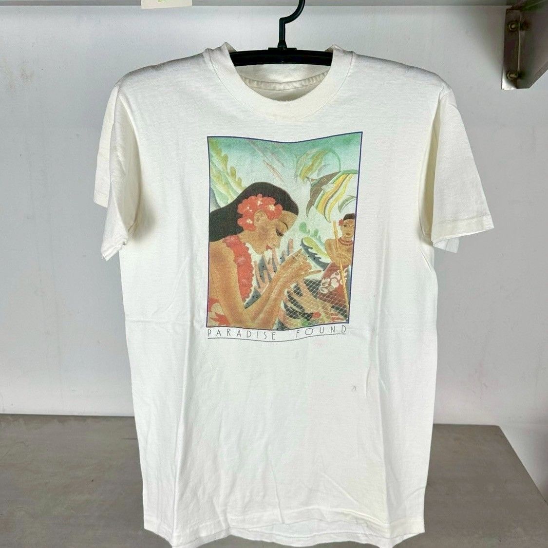 ​​Vintage 90s Paradise Found Hawaiian Fine Art​ Medium Single Stitch T-Shirt