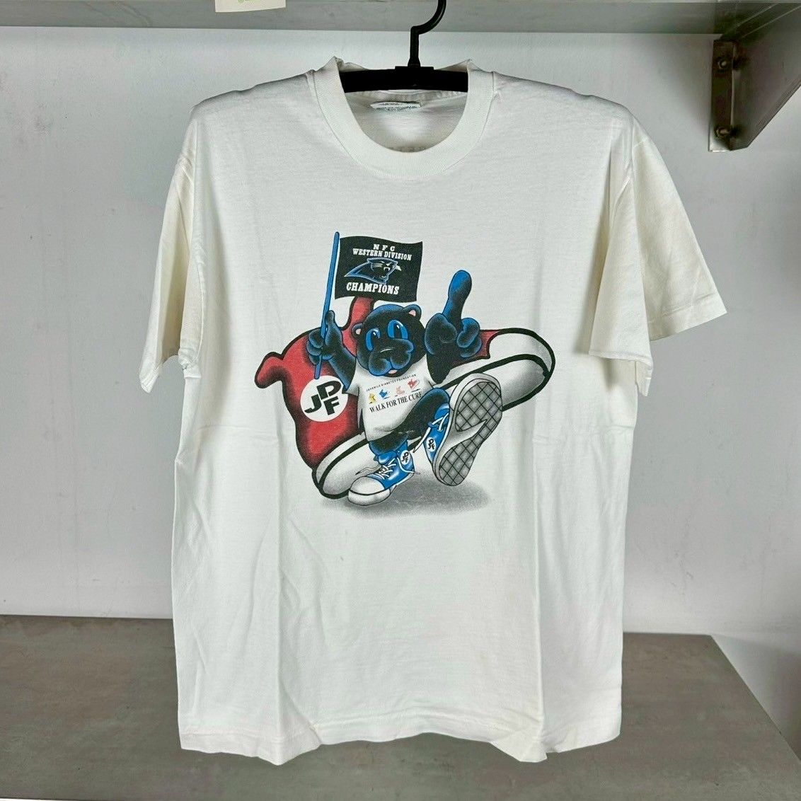 ​Vintage 1997 Carolina Panthers NFC Champions NFL Large T-Shirt