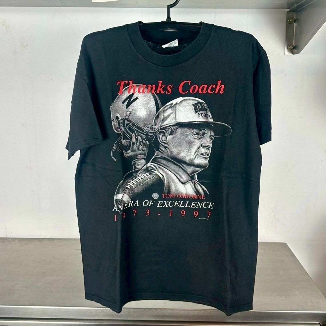 ​Vintage 1997 Nebreska Huskers Thanks Coach Tom Osborne NCAA Large T-Shirt