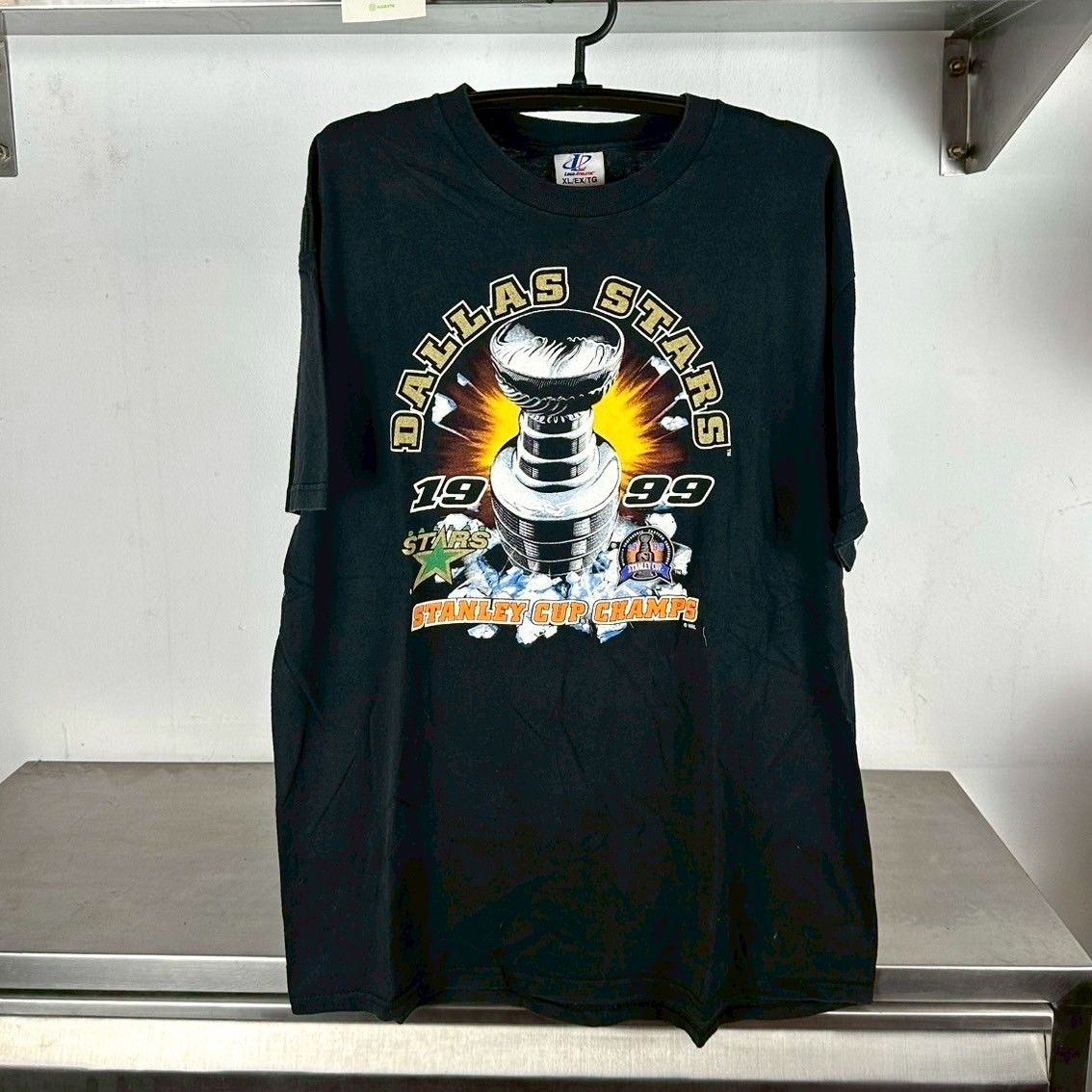 ​Vintage 1999 Dallas Stars Stanley Cup Champs NHL T-Shirt