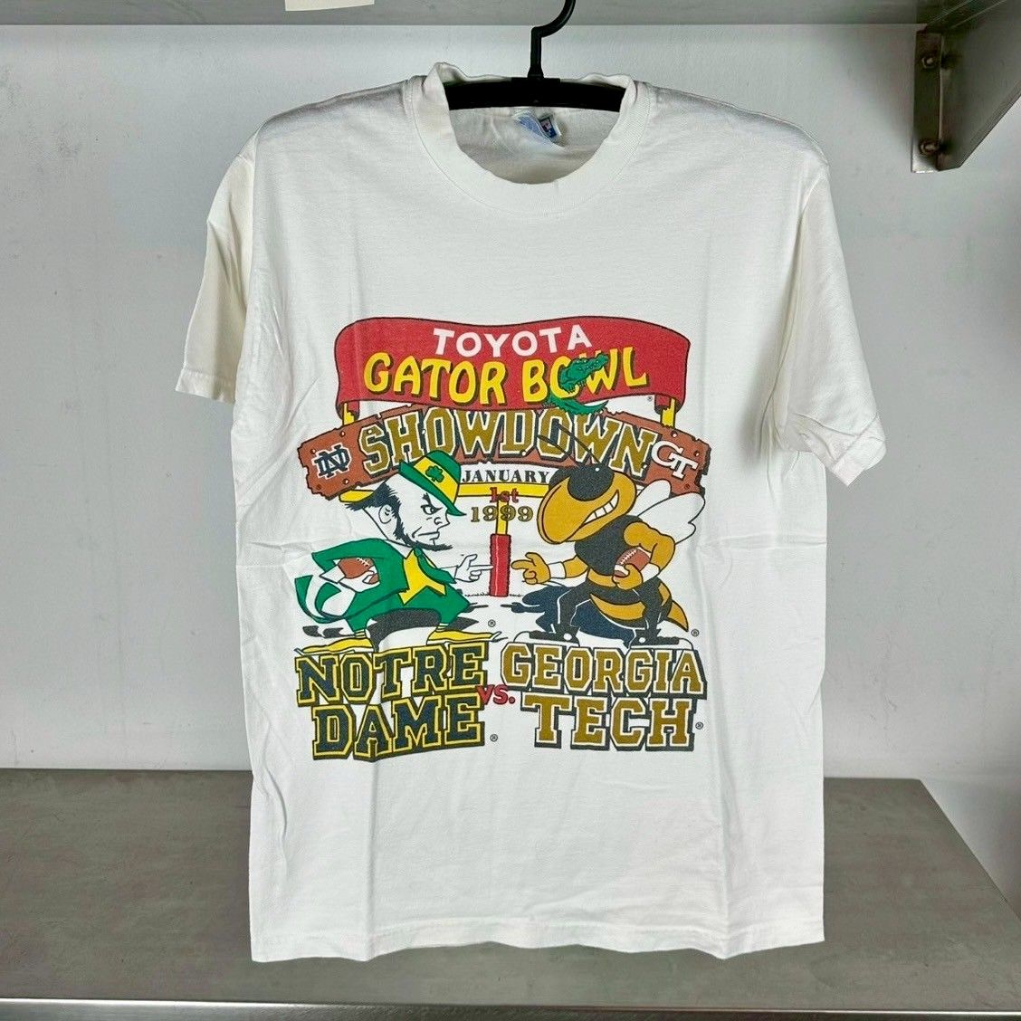 ​Vintage 1999 Toyota Gator Bowl Notre Dame VS Georgia Tech NCAA T-Shirt