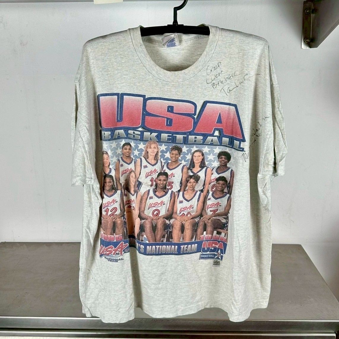 ​Vintage 1996 USA Basketball Women&#39;s Olympic National Team T-shirt