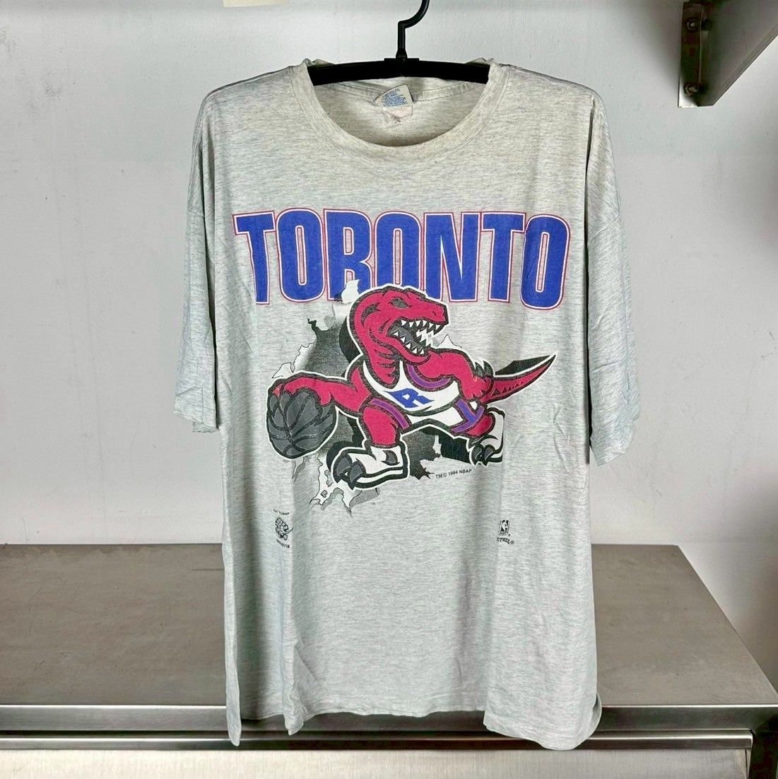 ​Vintage 1994 Toronto Raptors Breakthrough NBA Nutmeg T-shirt