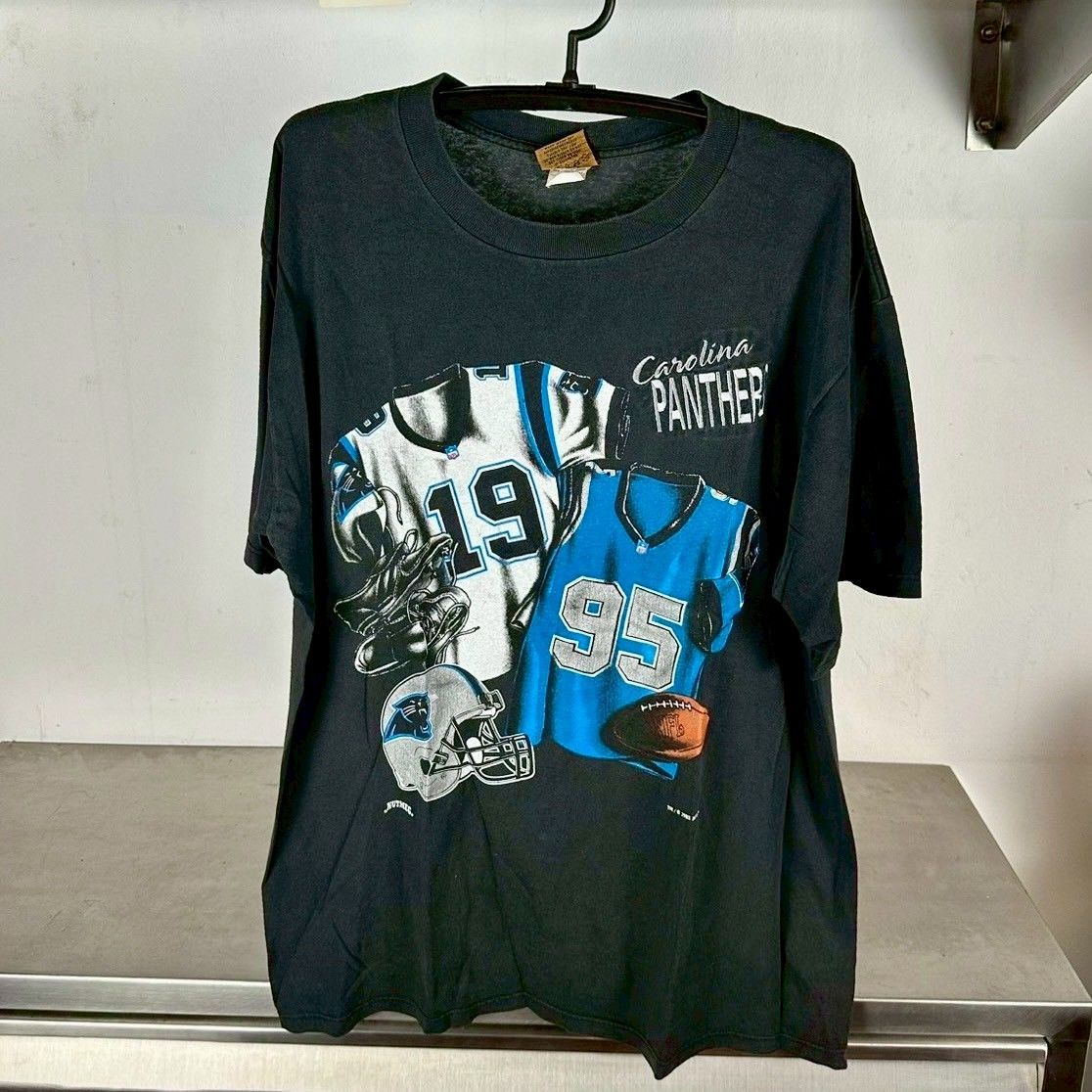 ​Vintage 1993 Carolina Panthers Football Nutmeg NFL T-shirt