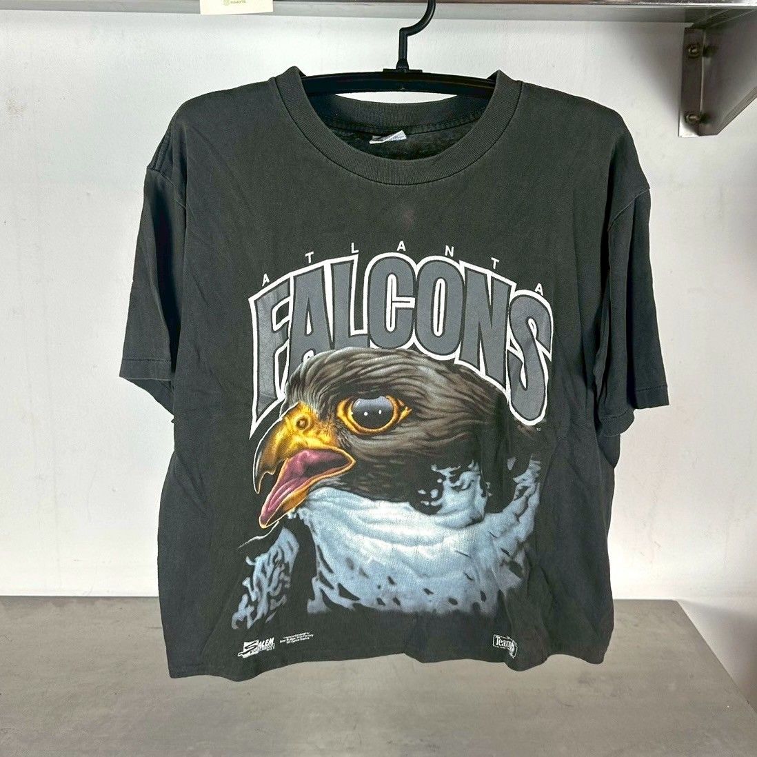 ​Vintage 1992 Atlanta Falcons Big Face Mascot NFL Cropped T-shirt