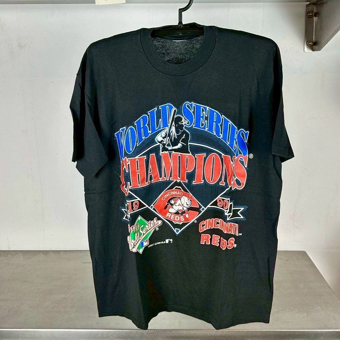 ​​​​​Vintage 1990 Cincinnati Reds World Series Champions MLB​​​​ T-shirt