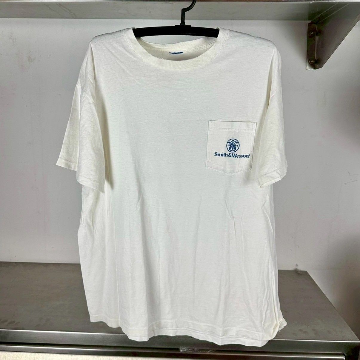 ​Vintage 90s Smith &amp; Wesson An American Tradition Firearm Promo T-shirt