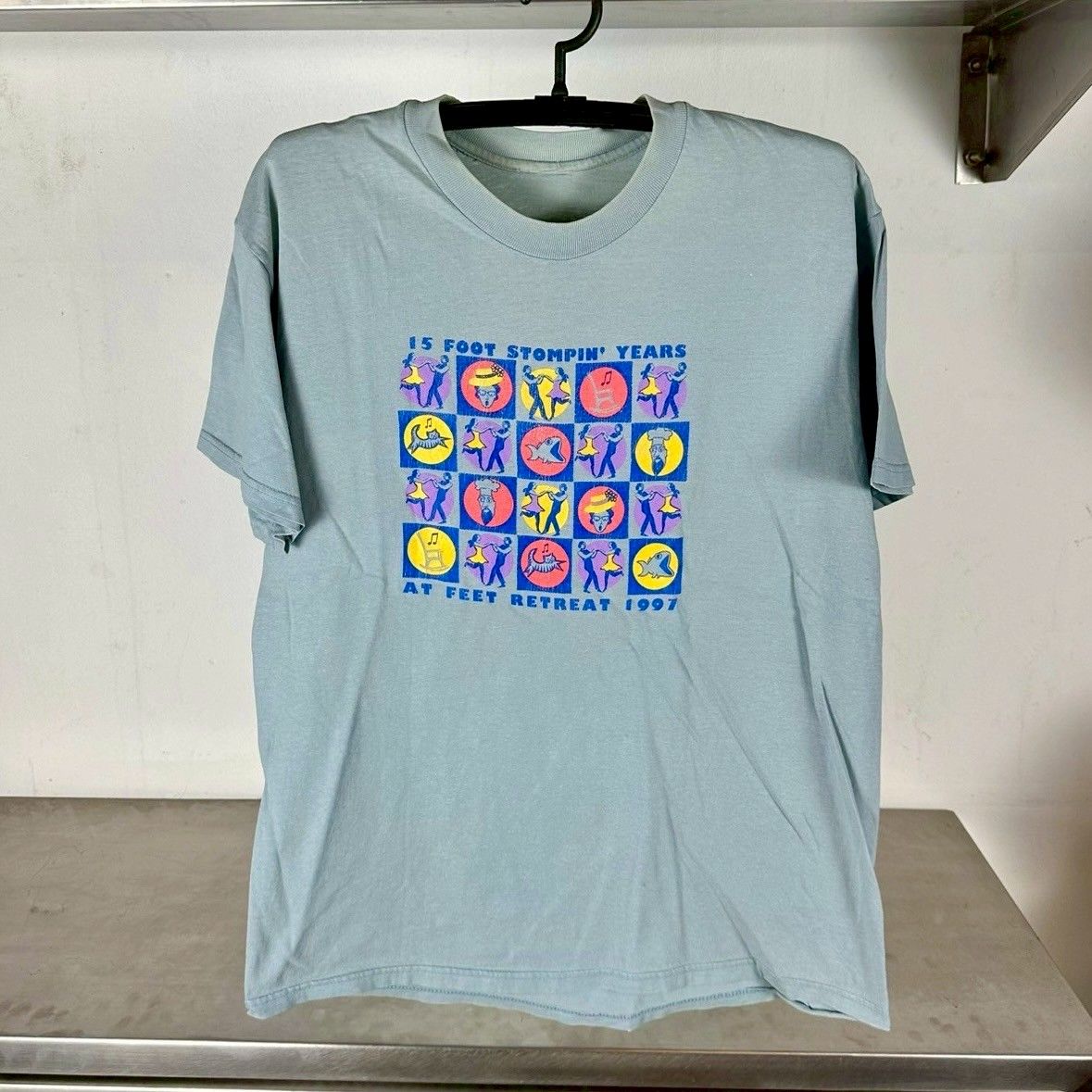 ​​Vintage 1997 Feet Retreat 15 Foot Stompin Years Artwork T-shirt