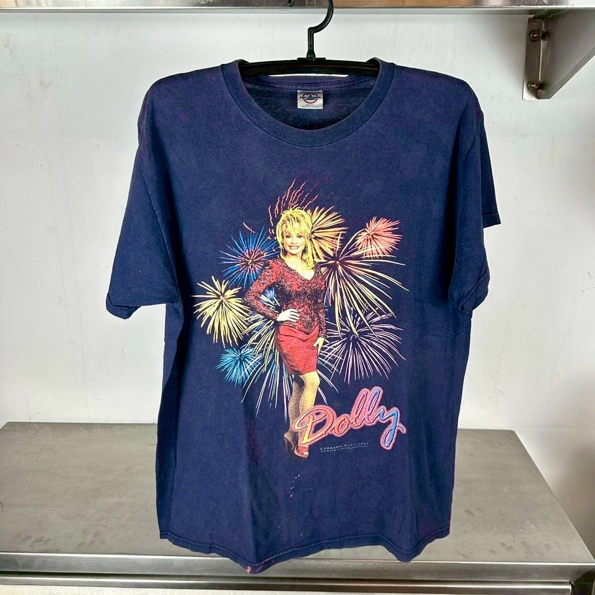 ​​​Vintage 2002 Dolly Parton Country Singer Songwriter T-shirt