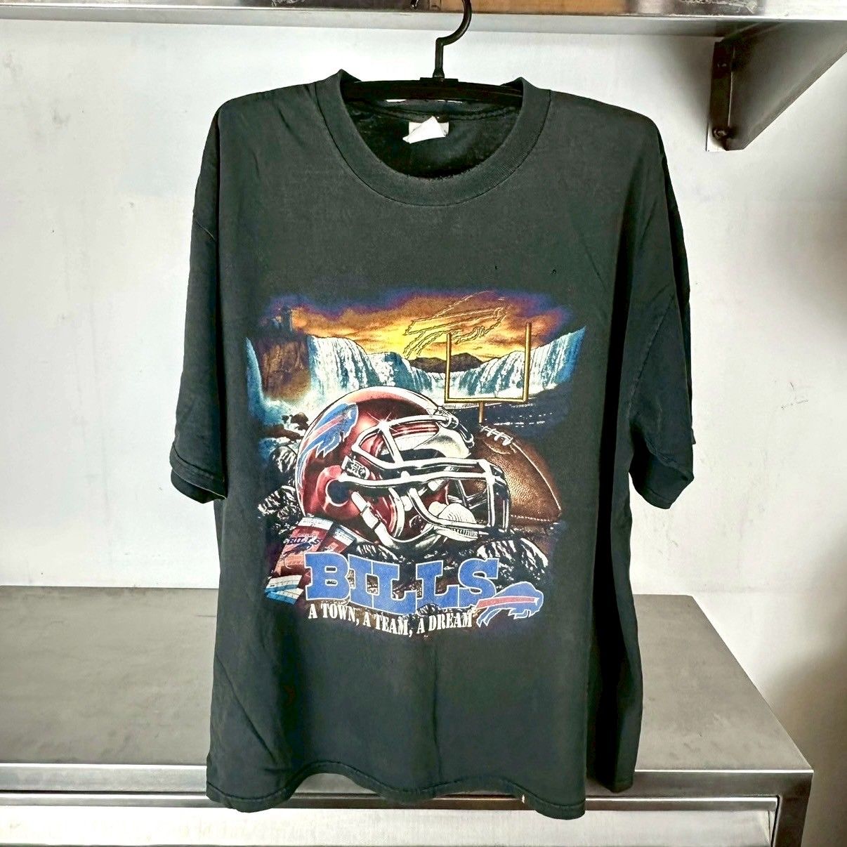 ​Vintage 2000s Buffalo Bills A Town, A Team, A Dream NFL T-shirt