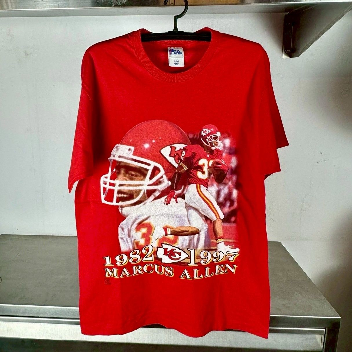 ​Vintage 1997 Marcus Allen Kansas City Chiefs NFL T-shirt