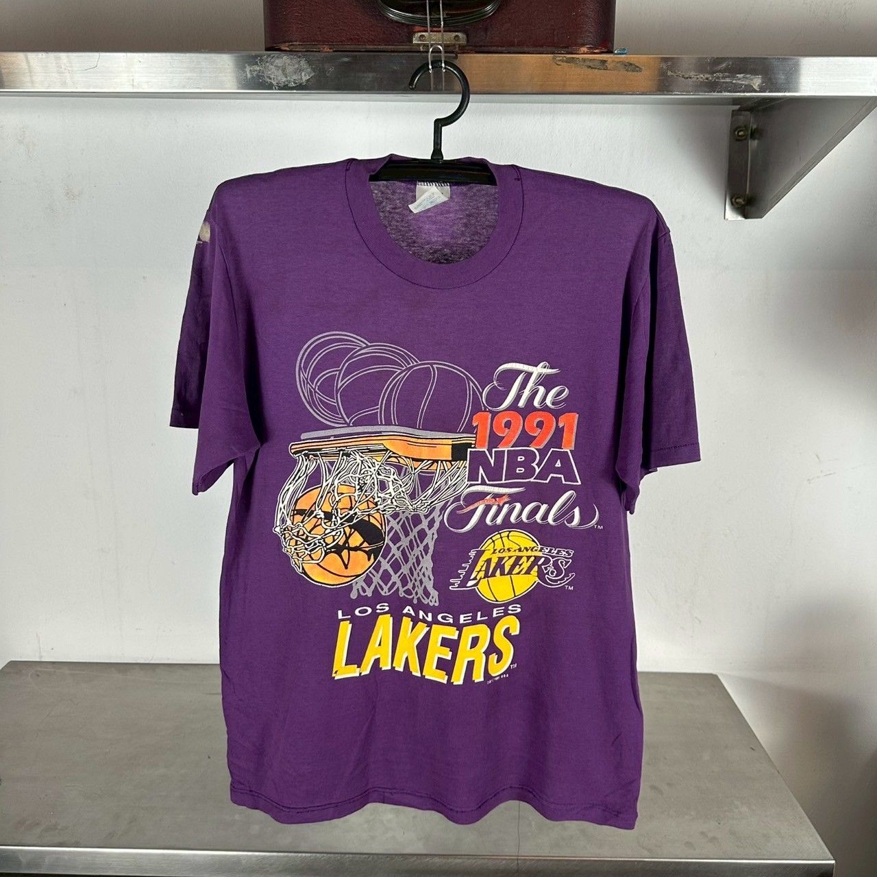 ​Vintage 1991 LA Los Angeles Lakers NBA Finals T-shirt