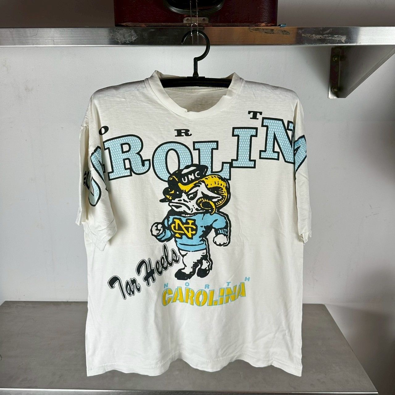 Vintage 90s UNC North Carolina Tar Heels NCAA T-shirt