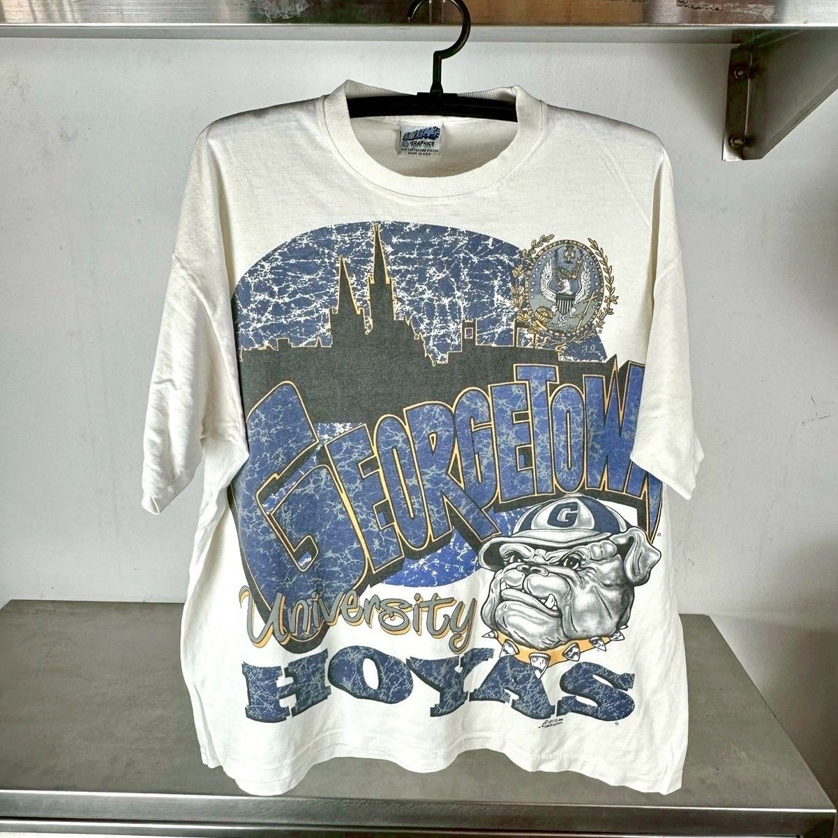 Vintage 90s Georgetown Hoyas NCAA Big Graphic T-shirt
