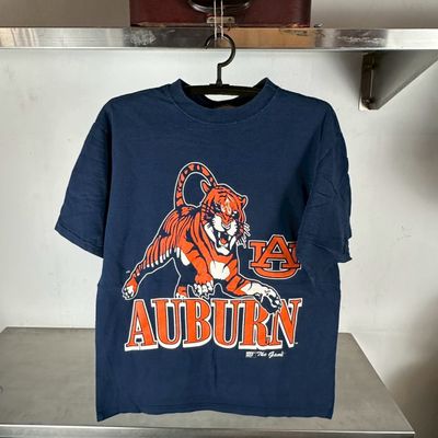 ​​​​​Vintage 90s Auburn Tigers NCAA Graphic​ T-shirt