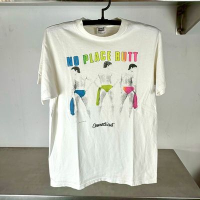 ​​​​​​Vintage 1990 No Place Butt Conneticut Graphic T-shirt