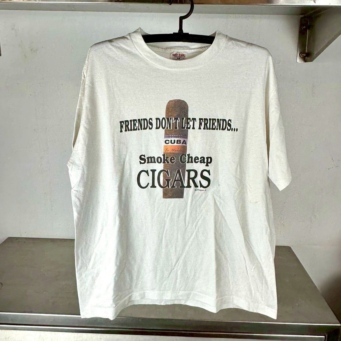 ​​​​​​​Vintage 90s Friends Don&#39;t Let Friends Smoke Cheap Cigars T-shirt