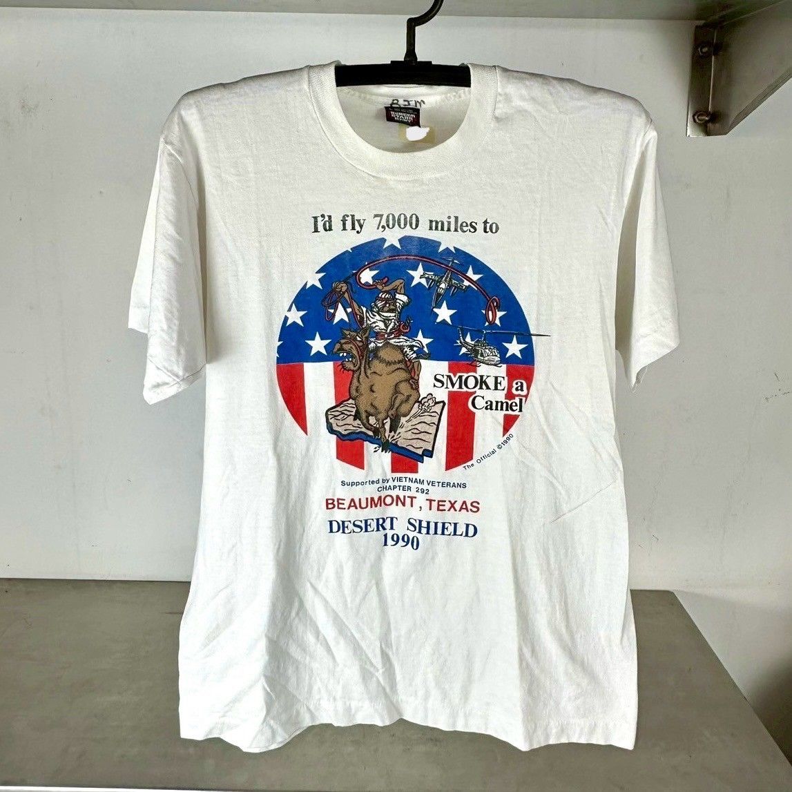 ​​​​​​​Vintage 1990 I&#39;d Fly 7000 Miles to Smoke a Camel Humor T-shirt