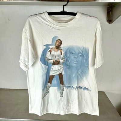 ​Vintage 2004 Mary J Blige Love &amp; Life Tour T-shirt