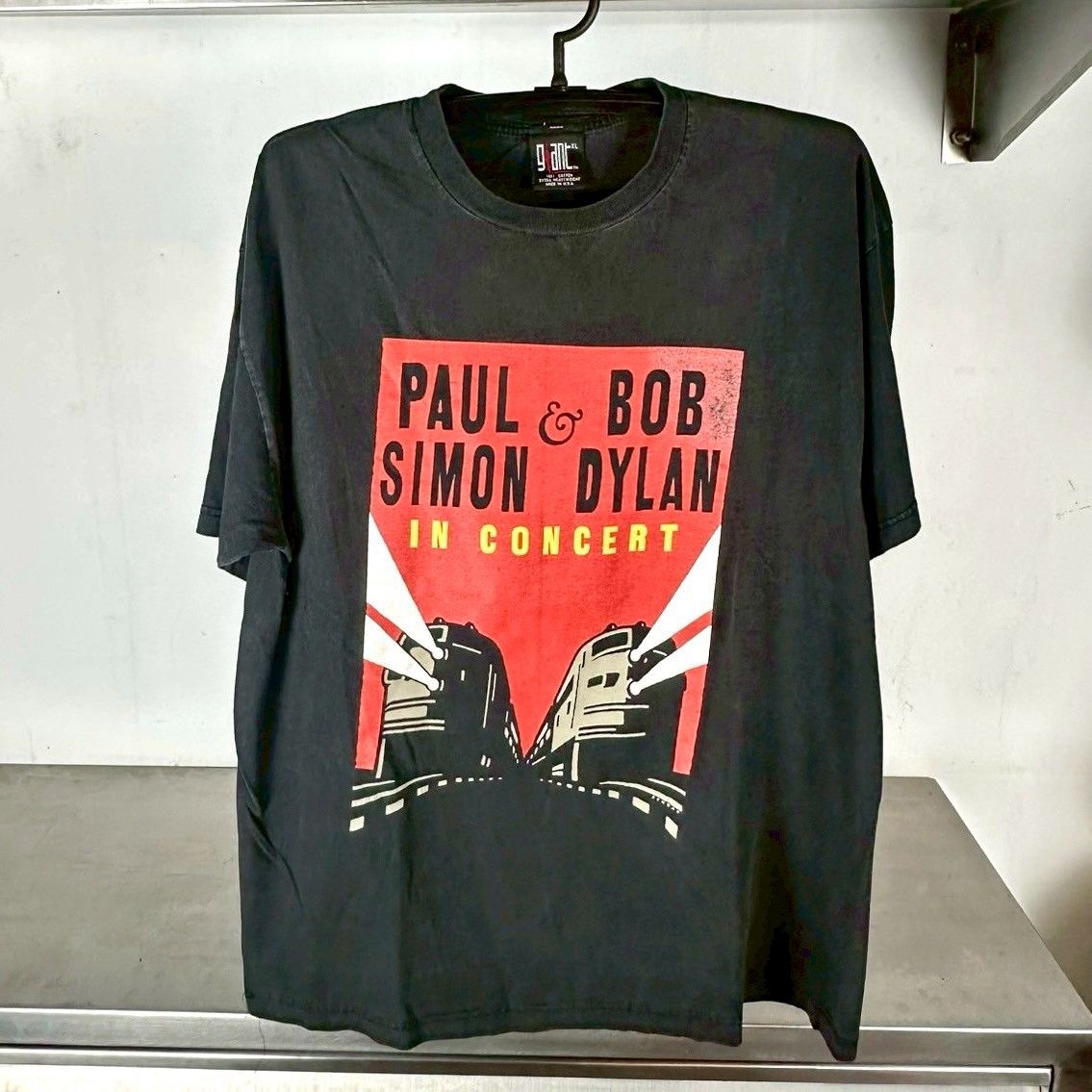 ​Vintage 90s Paul Simon &amp; Bob Dylan In Concert T-shirt