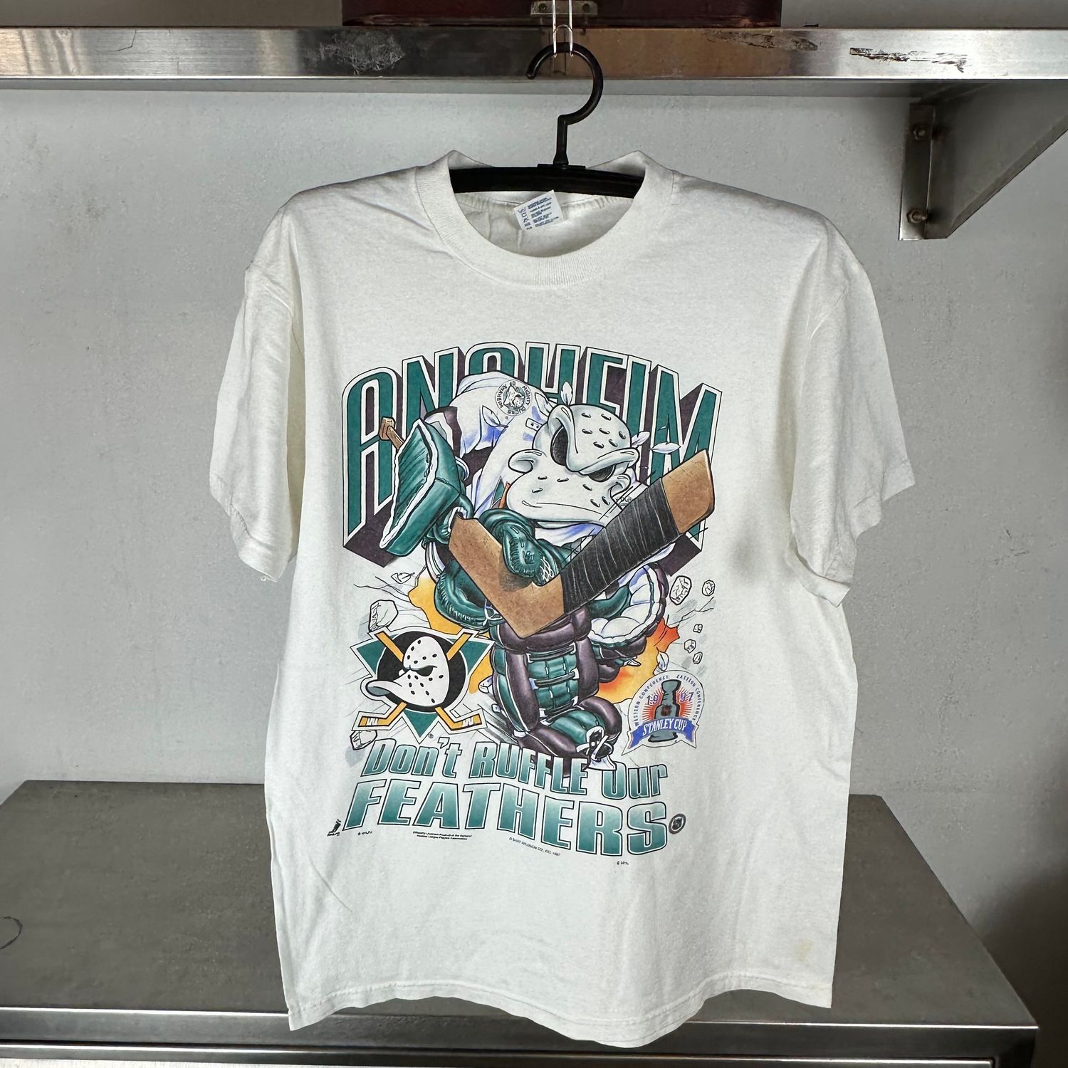 ​Vintage 1997 Anaheim Mighty Ducks Don&#39;t Ruffle Our Feathers NHL T-shirt