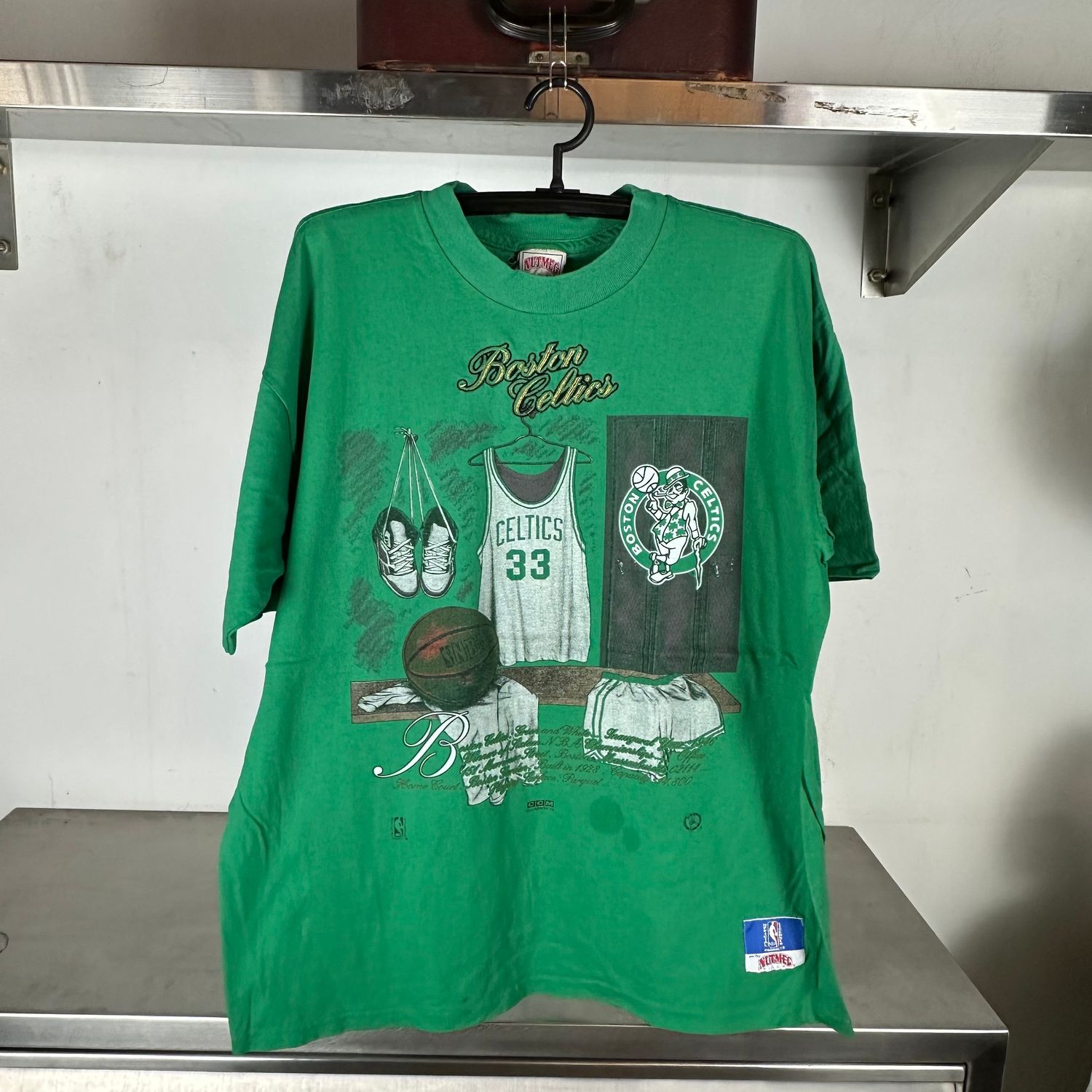 ​Vintage 90s Boston Celtics Larry Bird NBA Nutmeg T-shirt