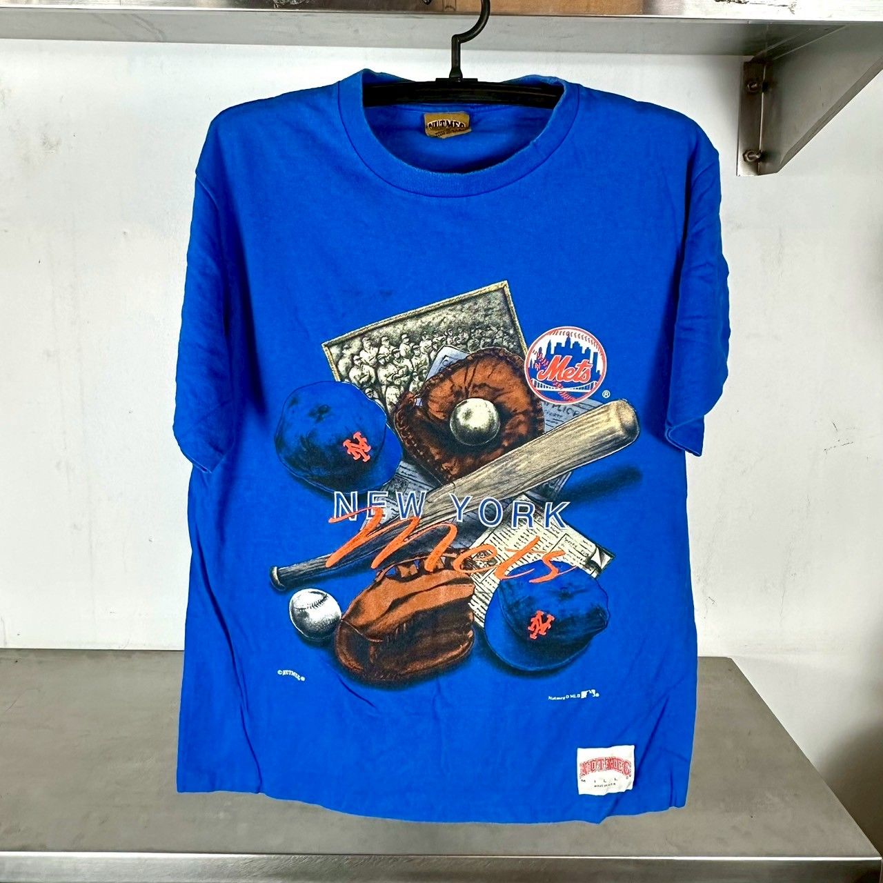 ​Vintage 90s New York Mets Baseball MLB Nutmeg T-shirt