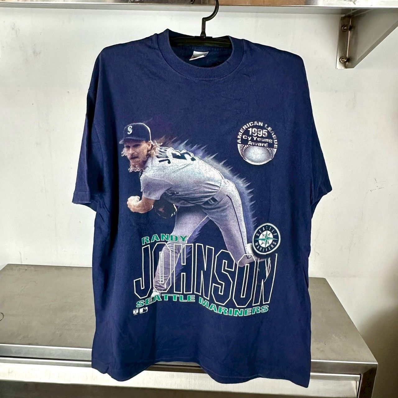 ​Vintage 1995 Randy Johnson Seattle Mariners MLB T-shirt