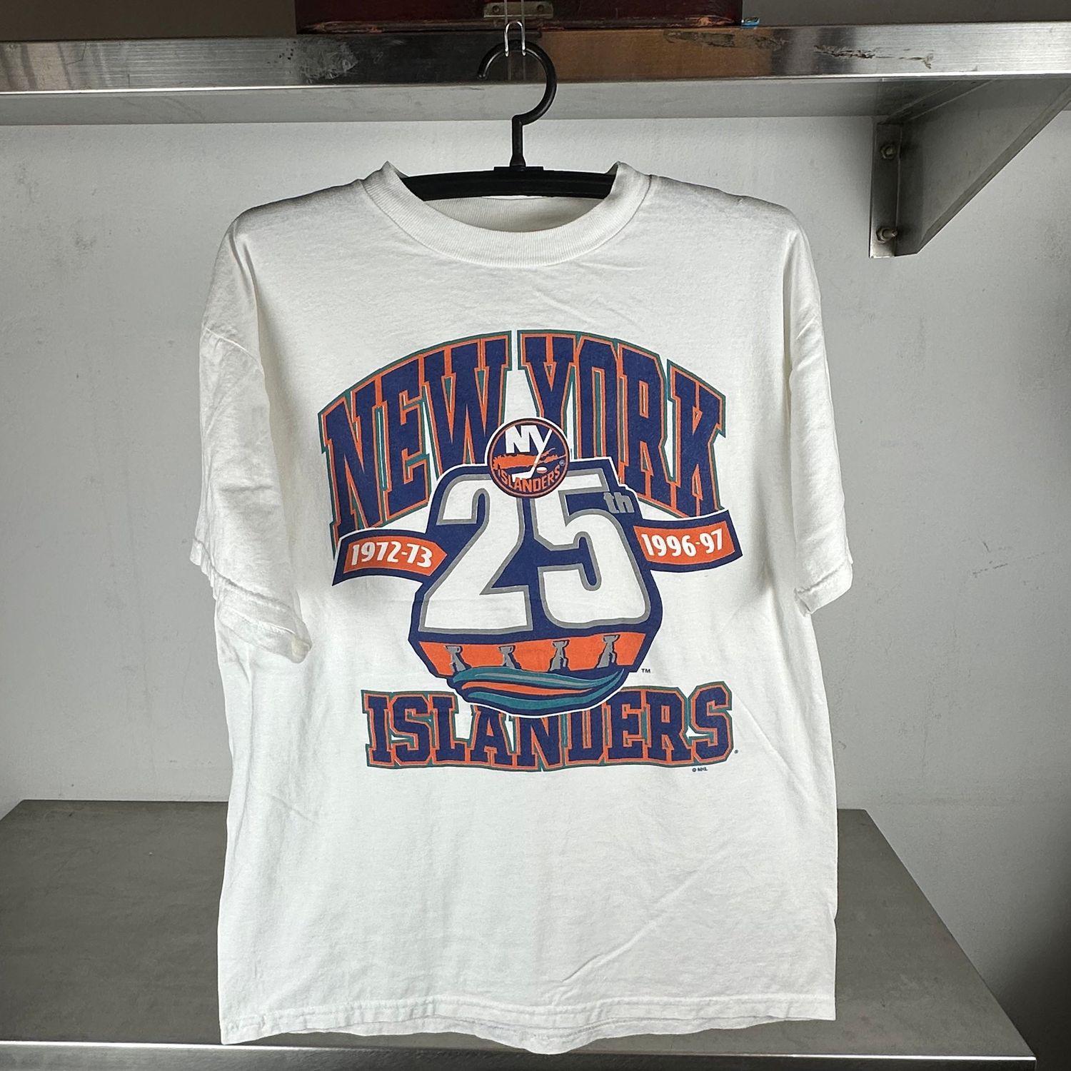 ​​Vintage 1996-97 New York Islanders Hockey NHL T-Shirt