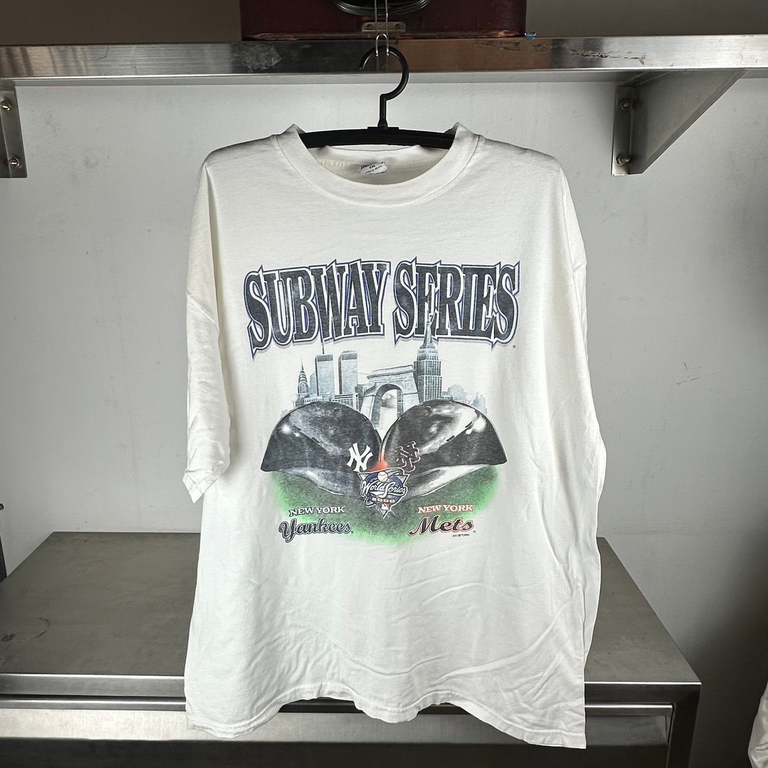 ​​Vintage 2000 MLB Subway Series New York Yankees VS Mets T-Shirt