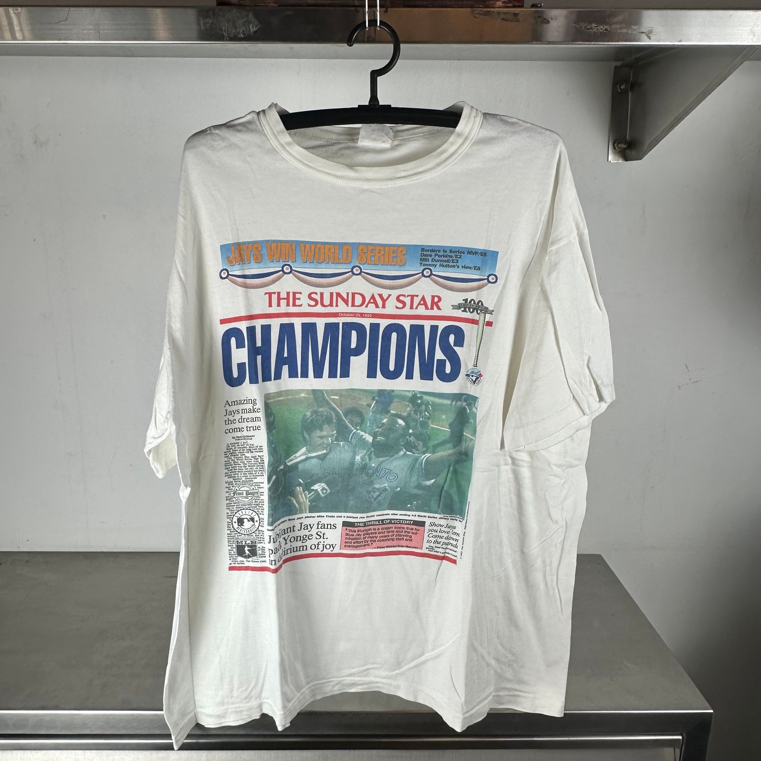 ​Vintage 1992 Toronto Blue Jays MLB Champions Newspaper T-shirt