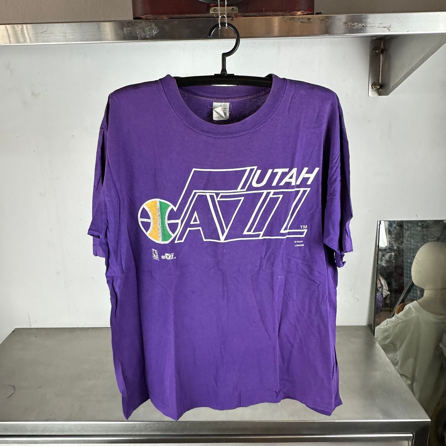 ​Vintage 90s Utah Jazz Basketball NBA T-shirt