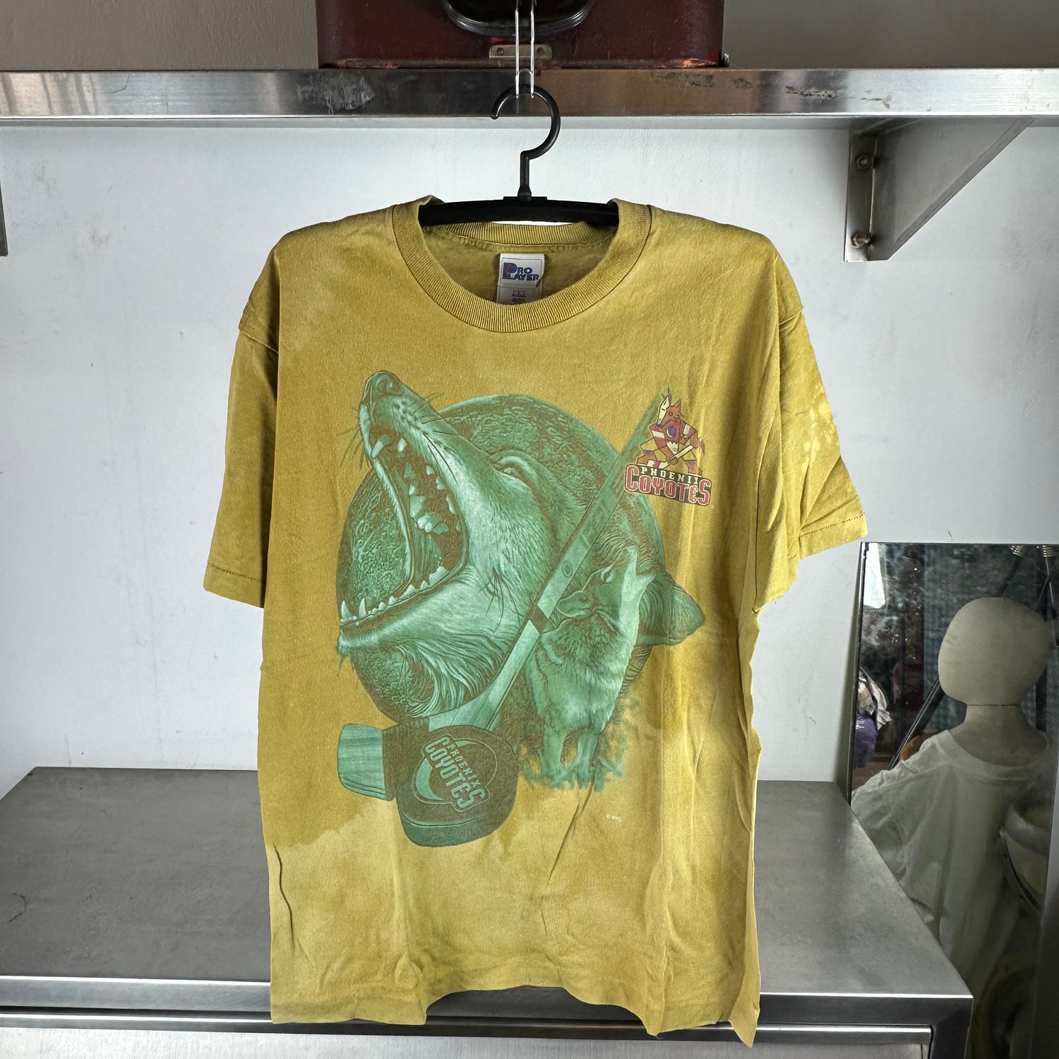 ​Vintage 90s Phoenix Coyotes Hockey NHL T-shirt