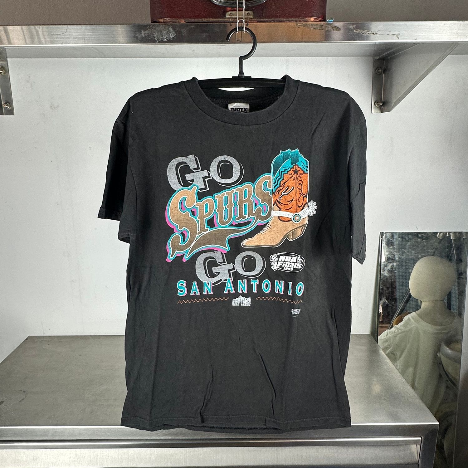 ​Vintage 1999 San Antonio Spurs NBA Finals T-shirt