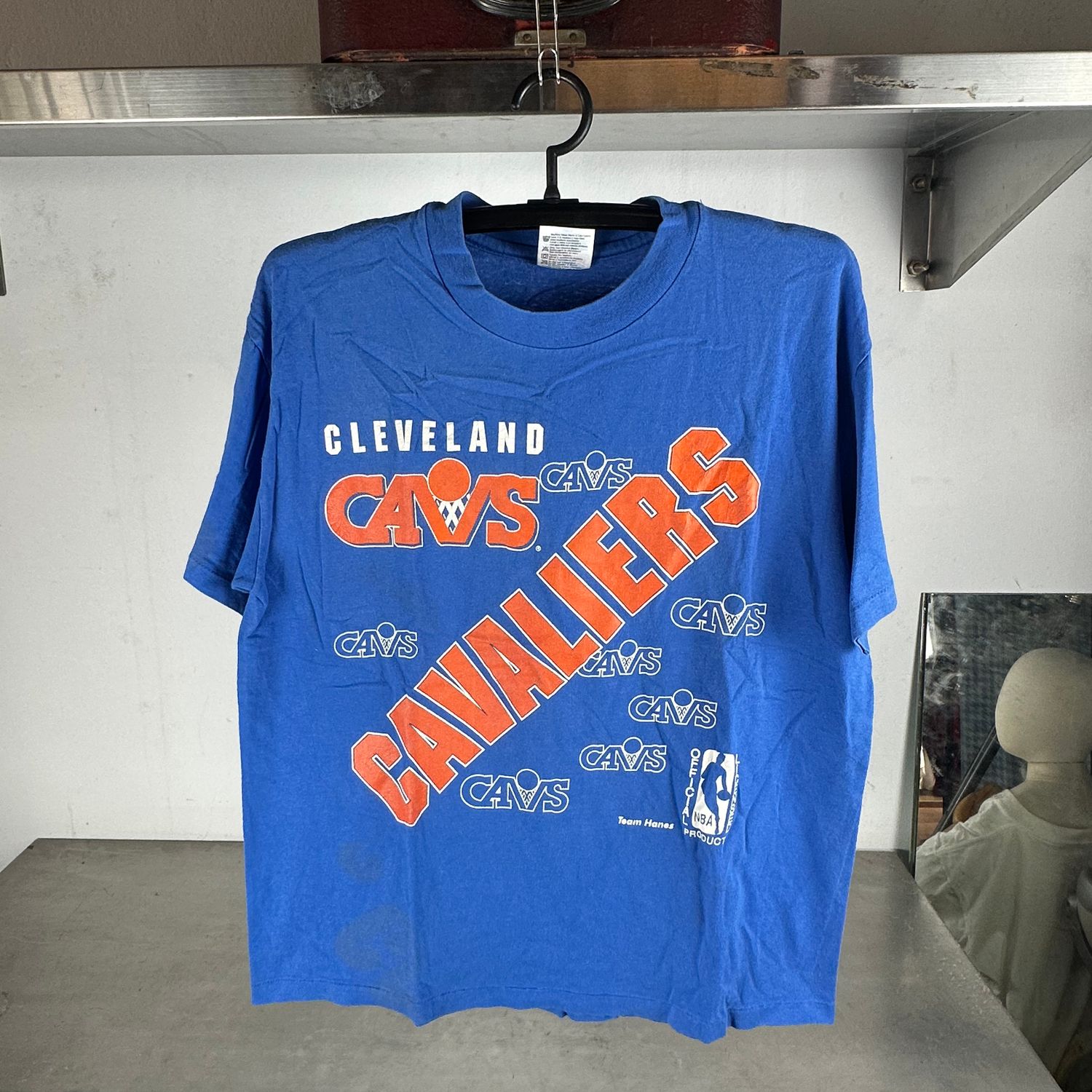 ​Vintage 90s Cleveland Cavaliers Basketball NBA T-shirt