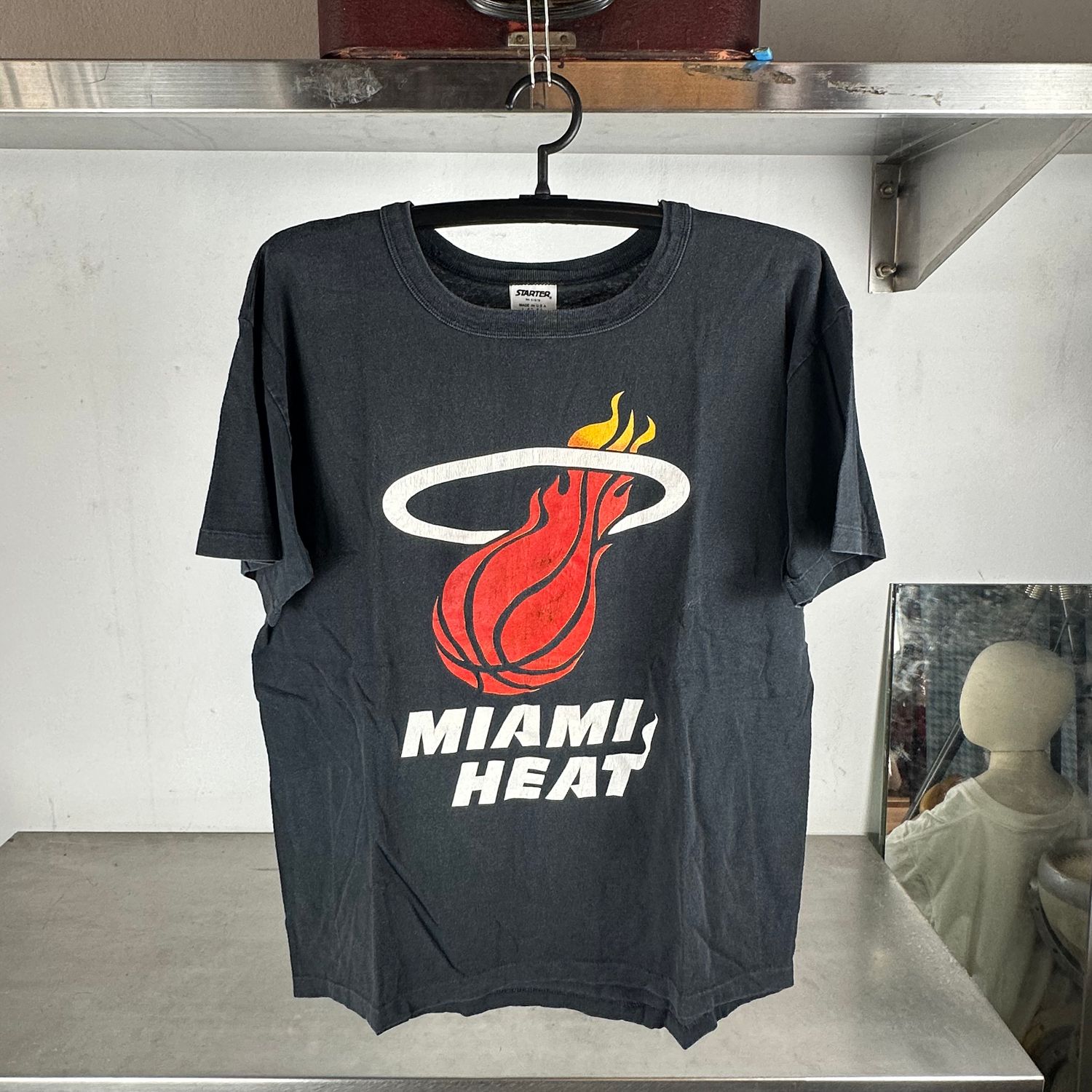 Vintage 90s Miami Heat Basketball NBA Starter T-shirt