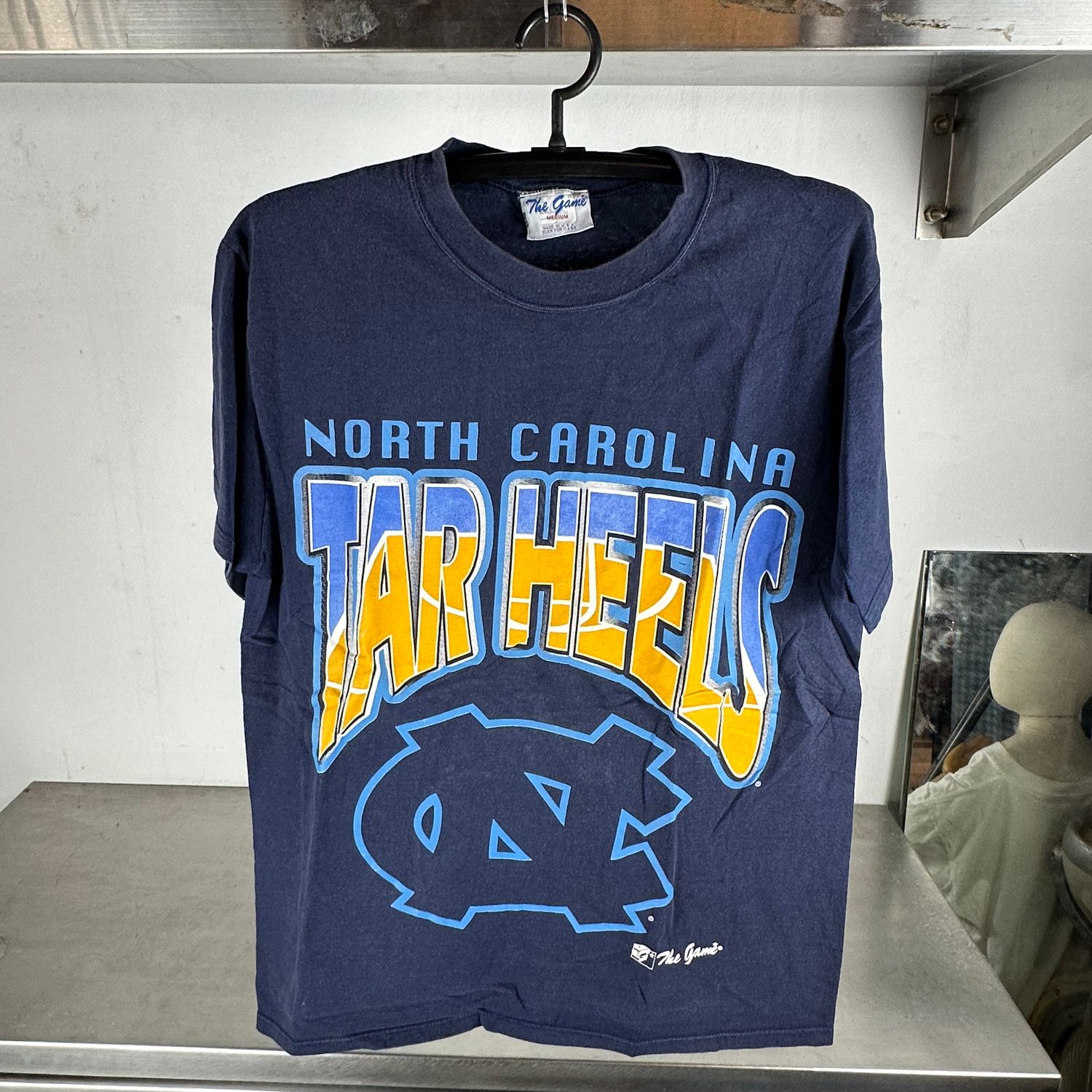 ​Vintage 90s UNC Tar Heels NCAA Graphic T-shirt